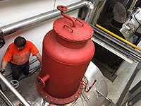 Usazení odplyňovače