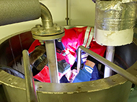 Oprava topného hada ohříváku CO<sub>2</sub>